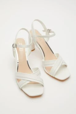 White Cross Strap Heeled Sandals -Outlet Clothyne Store 00100032919 XS