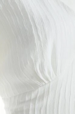 White Textured Tie Back Crop Top -Outlet Clothyne Store 00100037371 ZS