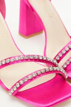 Wide Fit Pink Satin Block Heeled Sandals -Outlet Clothyne Store 00100037652 ZB