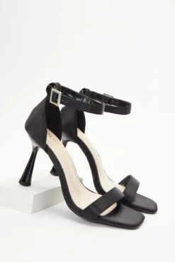Wide Fit Black Heeled Sandals -Outlet Clothyne Store 00100037673 XS