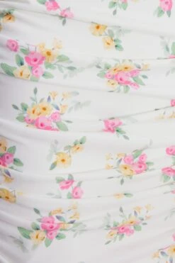 White Ditsy Floral Ruched Mini Dress 13 White Ditsy Floral Ruched Mini Dress -Outlet Clothyne Store 00100038656 ZS